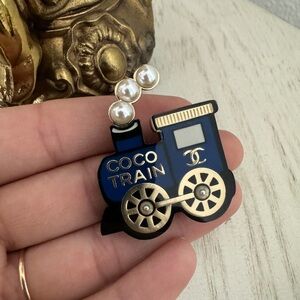 Chanel brooch or pin